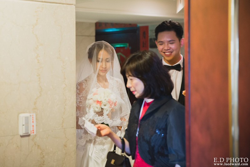 [台中婚攝] Howard＆Shermie 婚禮紀錄｜雅園新潮時尚廳