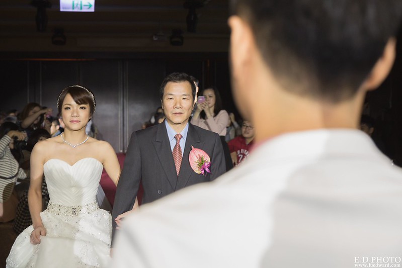 [台中婚攝] 建宏＆立婷 婚禮紀錄｜永豐棧