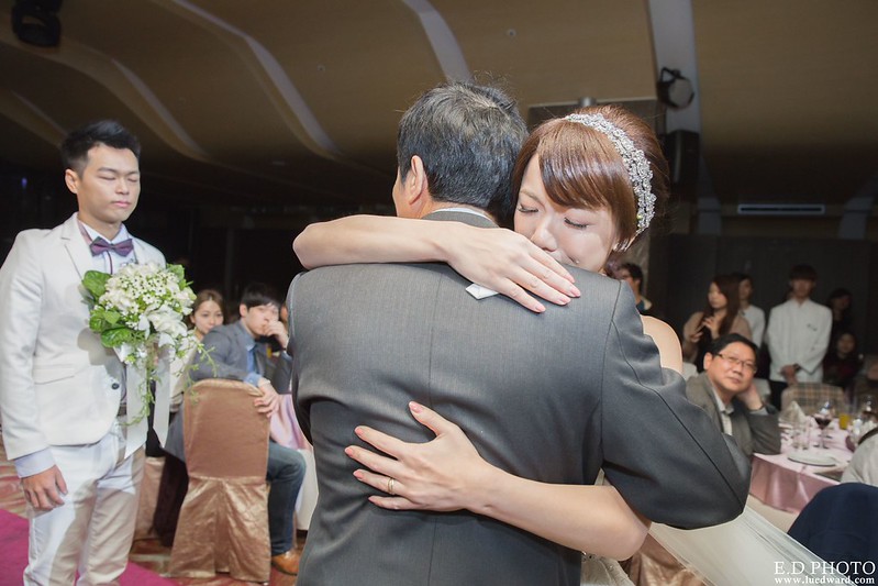 [台中婚攝] 建宏＆立婷 婚禮紀錄｜永豐棧