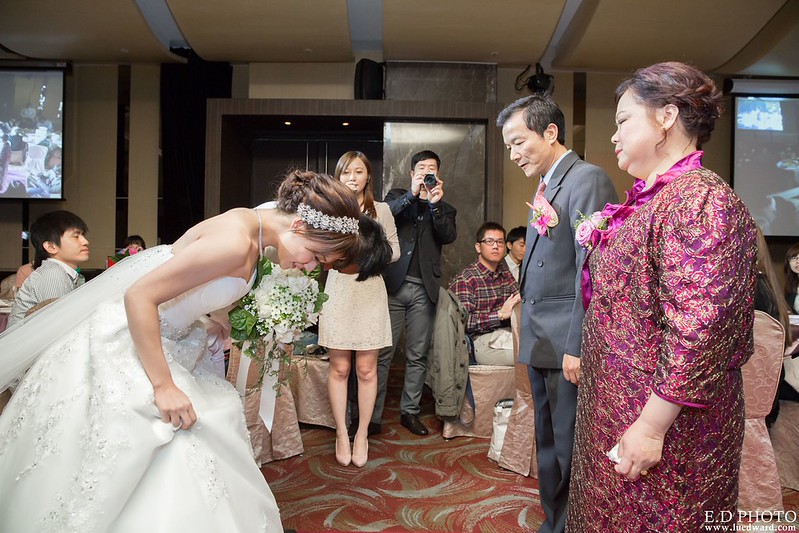 [台中婚攝] 建宏＆立婷 婚禮紀錄｜永豐棧