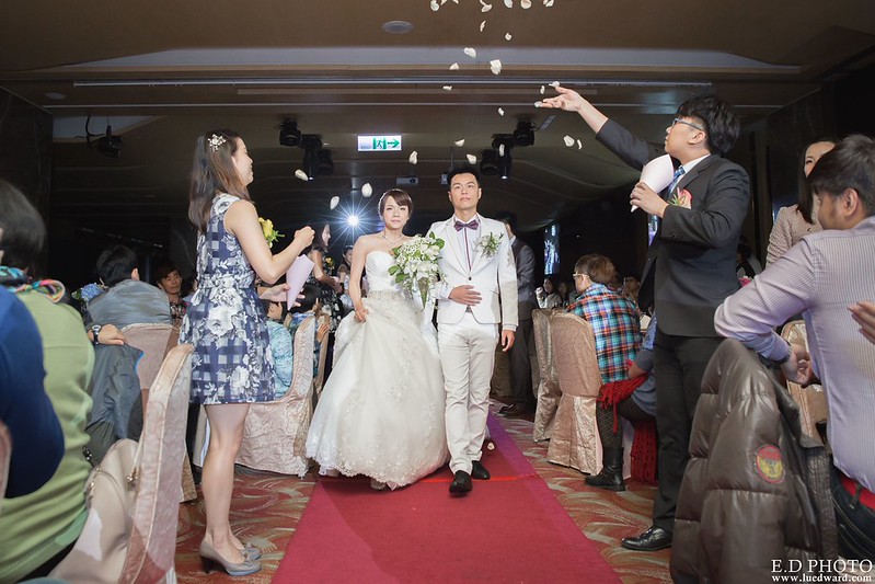[台中婚攝] 建宏＆立婷 婚禮紀錄｜永豐棧