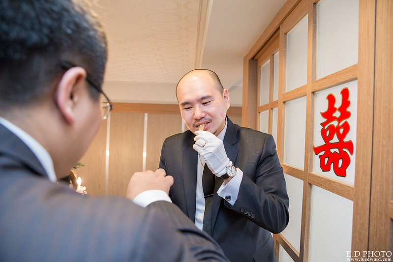 [高雄婚攝] 駿業＆宛凌 婚禮紀錄｜岡山海中鮮