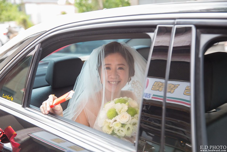 [高雄婚攝] 駿業＆宛凌 婚禮紀錄｜岡山海中鮮