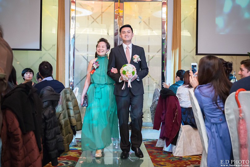 [台中婚攝] 毓炤＆之傑 婚禮紀錄｜中橋婚宴會館