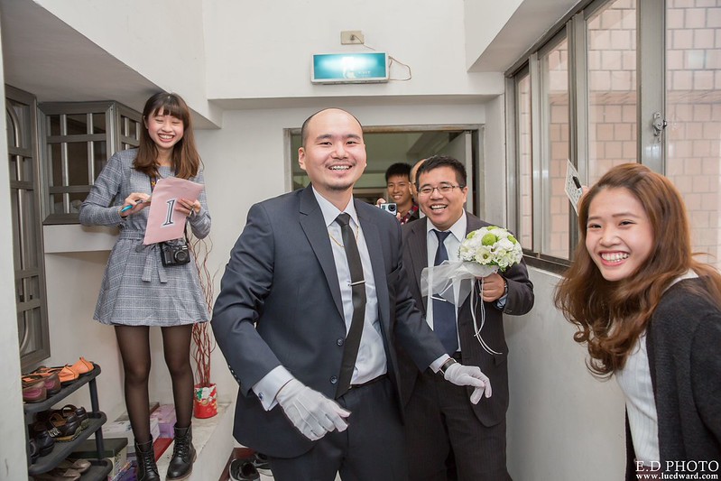 [高雄婚攝] 駿業＆宛凌 婚禮紀錄｜岡山海中鮮