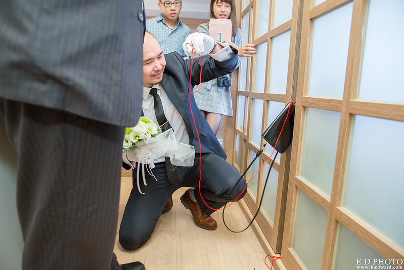 [高雄婚攝] 駿業＆宛凌 婚禮紀錄｜岡山海中鮮