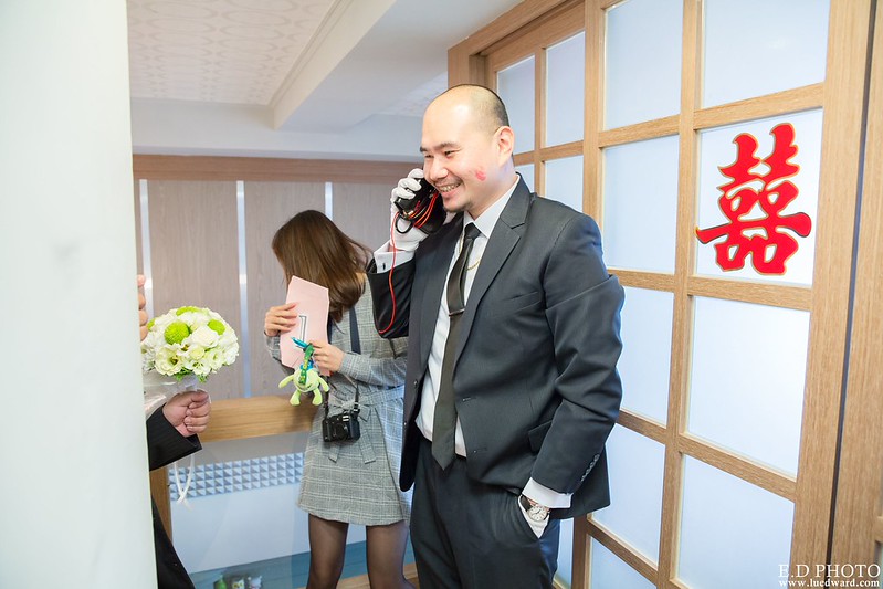 [高雄婚攝] 駿業＆宛凌 婚禮紀錄｜岡山海中鮮