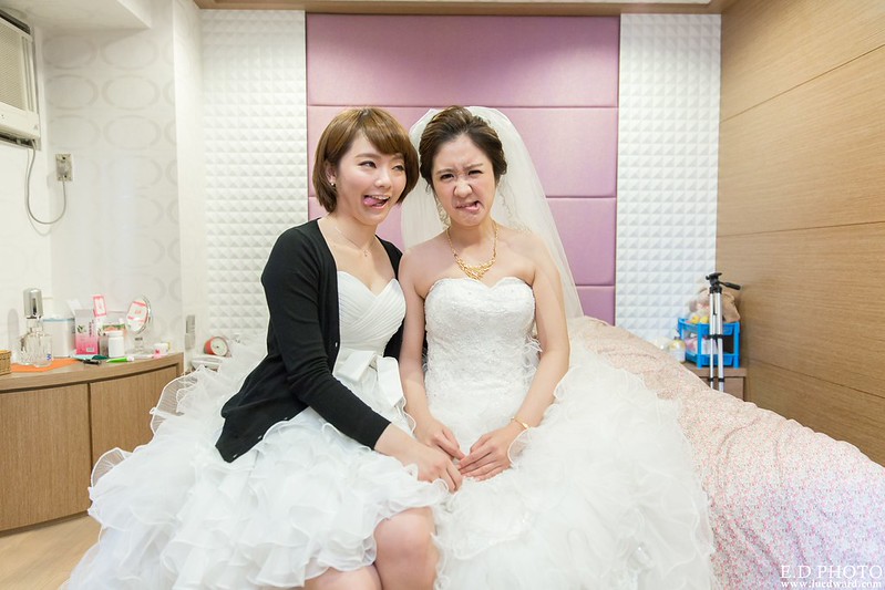 [高雄婚攝] 駿業＆宛凌 婚禮紀錄｜岡山海中鮮