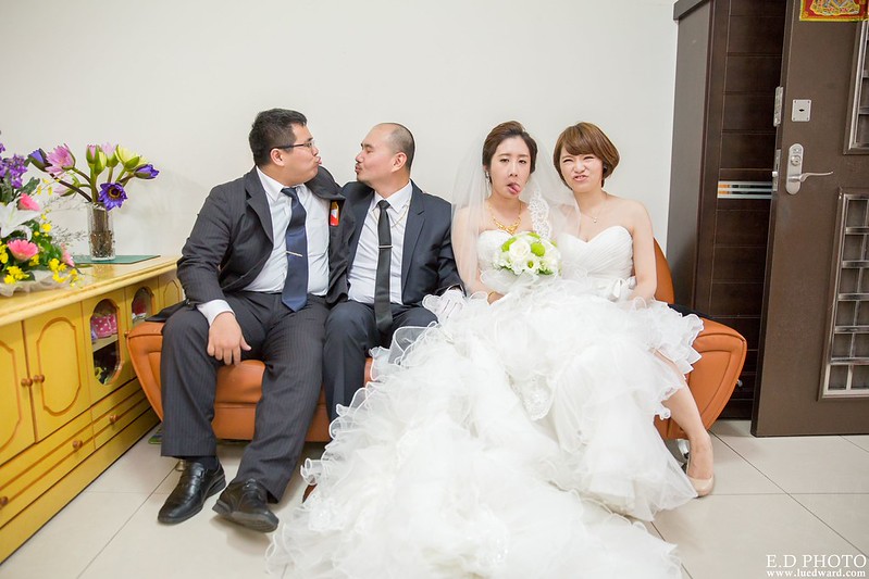 [高雄婚攝] 駿業＆宛凌 婚禮紀錄｜岡山海中鮮