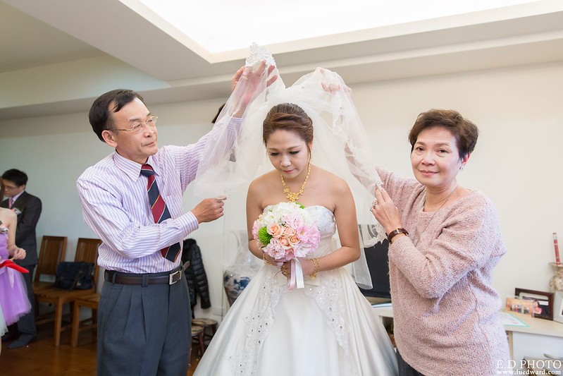 [台中婚攝] 毓炤＆之傑 婚禮紀錄｜中橋婚宴會館