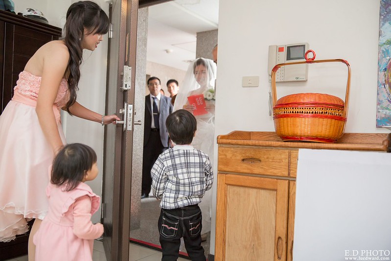 [高雄婚攝] 駿業＆宛凌 婚禮紀錄｜岡山海中鮮