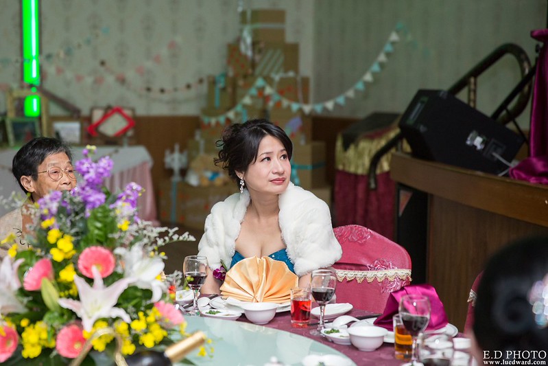 [高雄婚攝] 駿業＆宛凌 婚禮紀錄｜岡山海中鮮