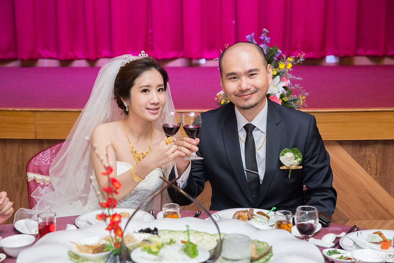 [高雄婚攝] 駿業＆宛凌 婚禮紀錄｜岡山海中鮮