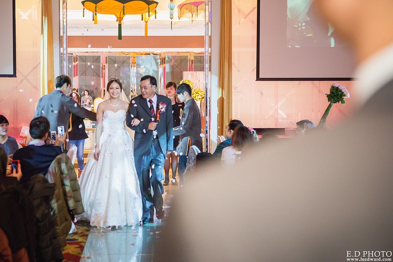[台中婚攝] 毓炤＆之傑 婚禮紀錄｜中橋婚宴會館