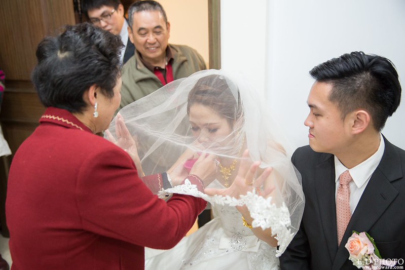 [台中婚攝] 毓炤＆之傑 婚禮紀錄｜中橋婚宴會館
