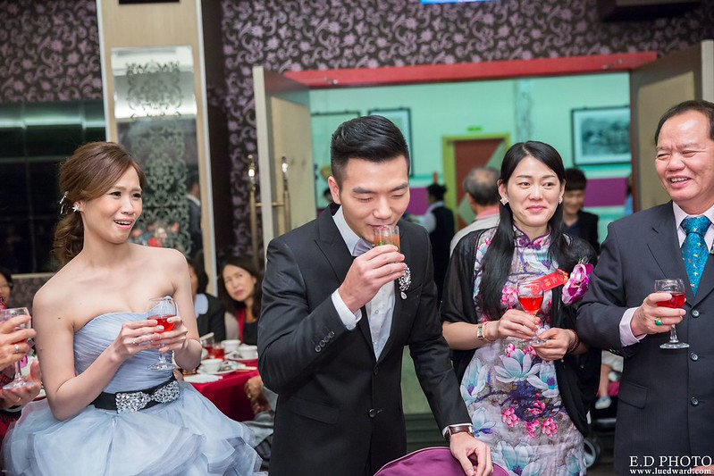 [高雄婚攝] 友賢＆亦軒 婚禮紀錄｜香蕉碼頭