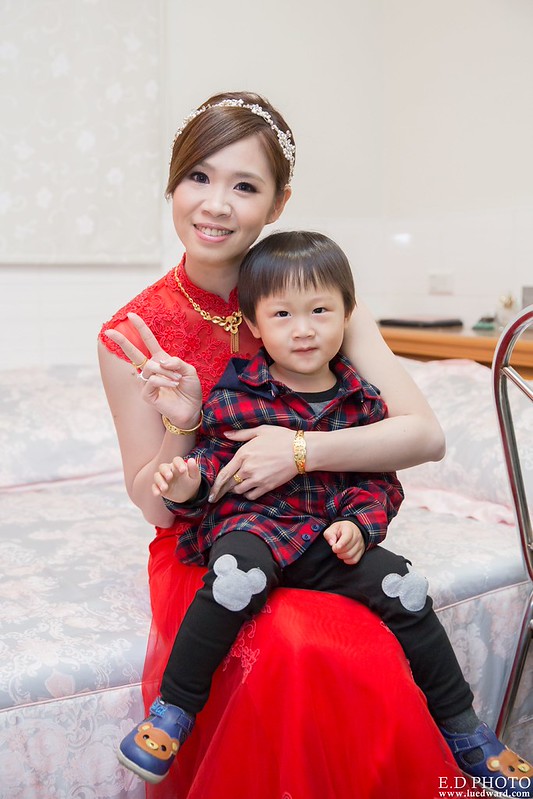 [高雄婚攝] 友賢＆亦軒 婚禮紀錄｜香蕉碼頭