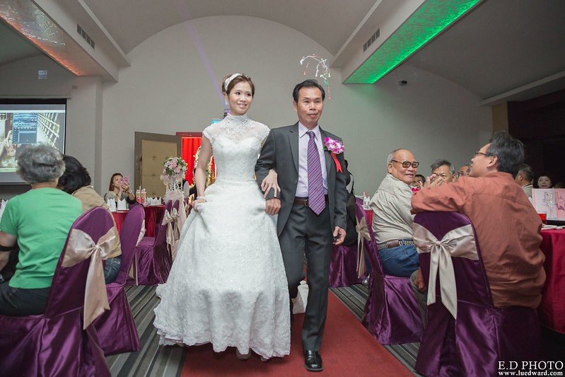 [高雄婚攝] 友賢＆亦軒 婚禮紀錄｜香蕉碼頭