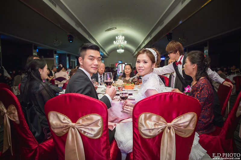 [高雄婚攝] 友賢＆亦軒 婚禮紀錄｜香蕉碼頭
