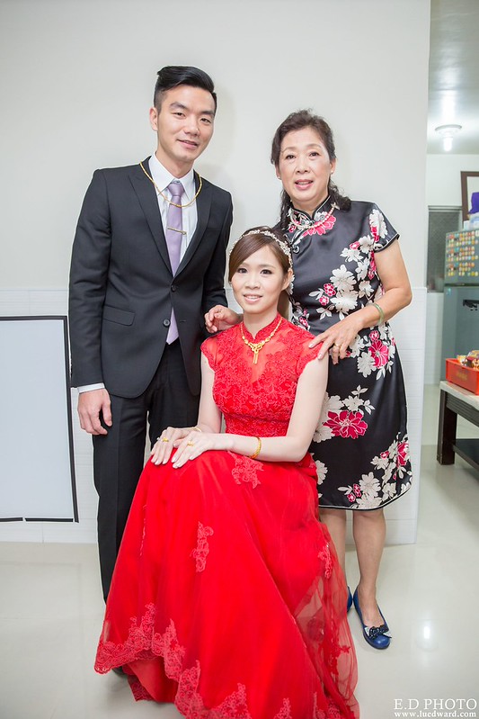 [高雄婚攝] 友賢＆亦軒 婚禮紀錄｜香蕉碼頭