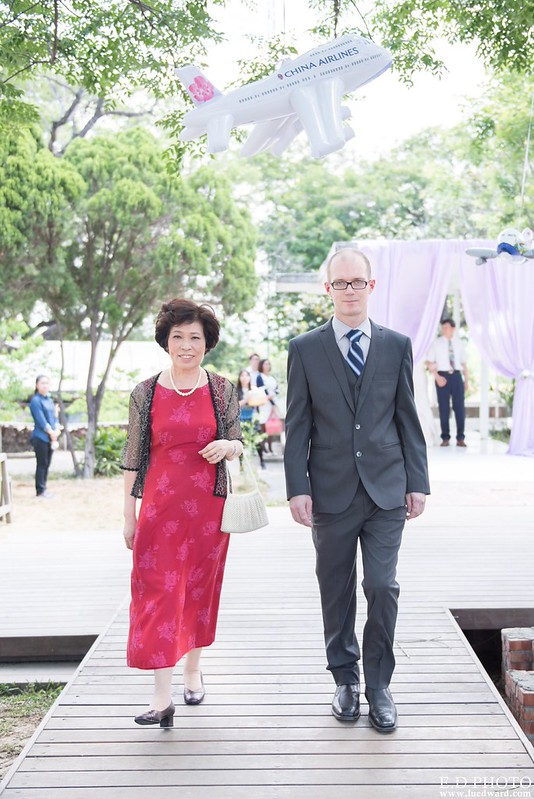 [高雄婚攝] Garret＆Dodel 婚禮紀錄｜橋頭糖廠白屋