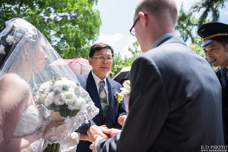 [高雄婚攝] Garret＆Dodel 婚禮紀錄｜橋頭糖廠白屋