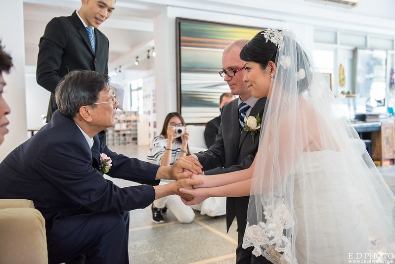 [高雄婚攝] Garret＆Dodel 婚禮紀錄｜橋頭糖廠白屋