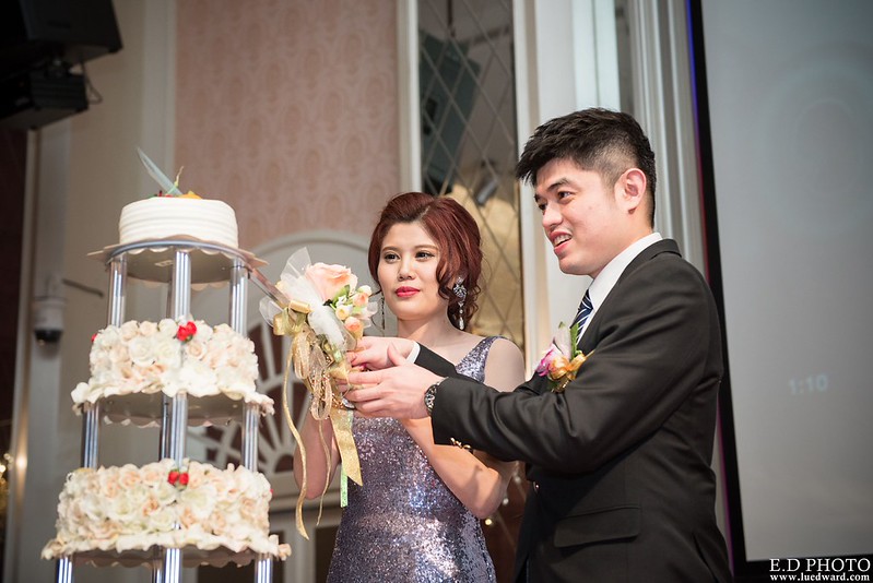 [台南婚攝] 延澤＆宜臻 婚禮紀錄｜富霖華平宴會館