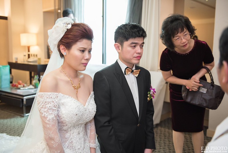 [台南婚攝] 延澤＆宜臻 婚禮紀錄｜富霖華平宴會館