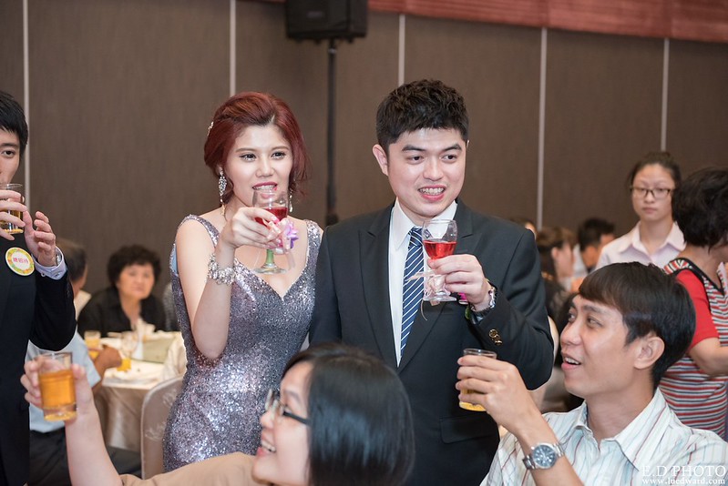 [台南婚攝] 延澤＆宜臻 婚禮紀錄｜富霖華平宴會館