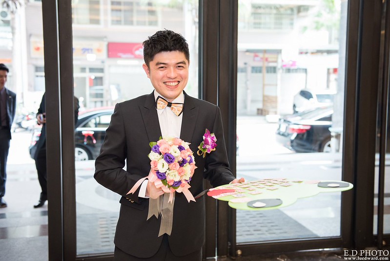 [台南婚攝] 延澤＆宜臻 婚禮紀錄｜富霖華平宴會館