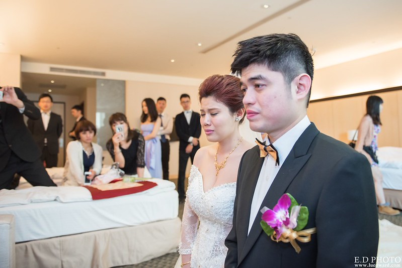 [台南婚攝] 延澤＆宜臻 婚禮紀錄｜富霖華平宴會館