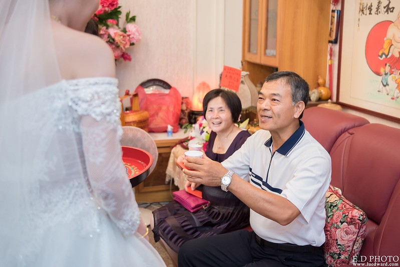 [台南婚攝] 延澤＆宜臻 婚禮紀錄｜富霖華平宴會館