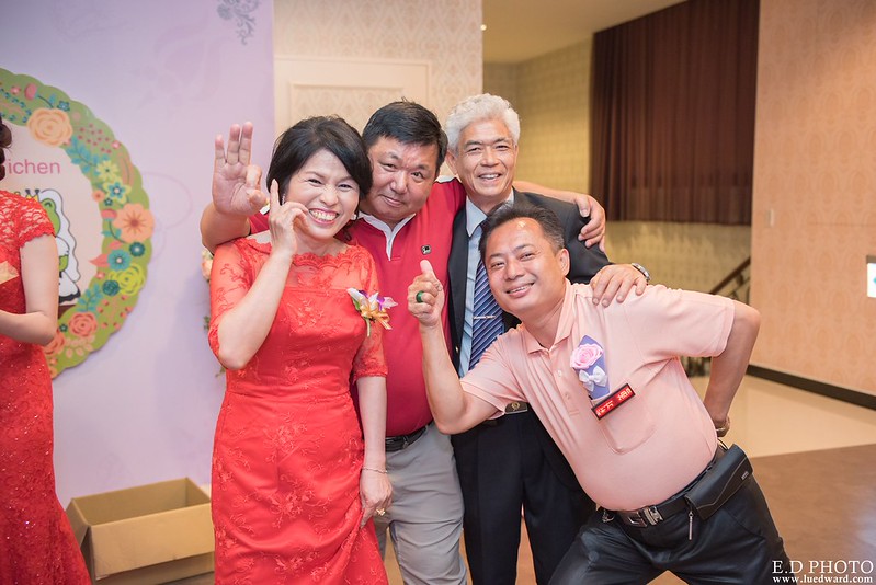 [台南婚攝] 延澤＆宜臻 婚禮紀錄｜富霖華平宴會館
