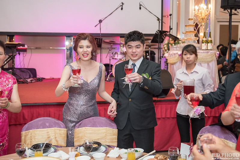 [台南婚攝] 延澤＆宜臻 婚禮紀錄｜富霖華平宴會館