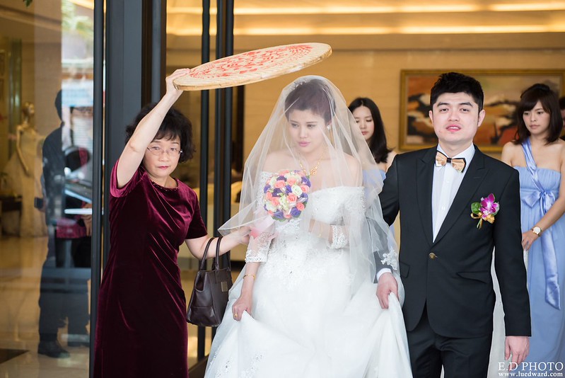 [台南婚攝] 延澤＆宜臻 婚禮紀錄｜富霖華平宴會館