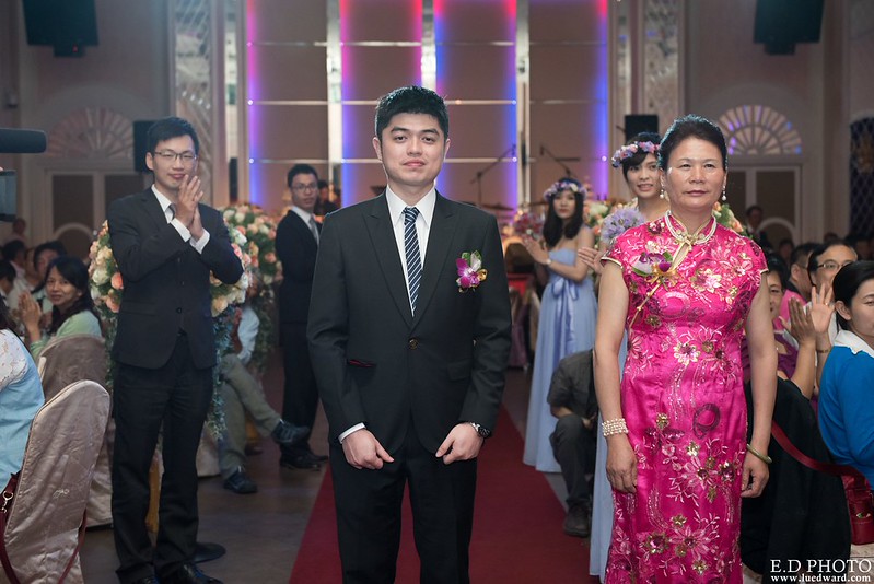 [台南婚攝] 延澤＆宜臻 婚禮紀錄｜富霖華平宴會館