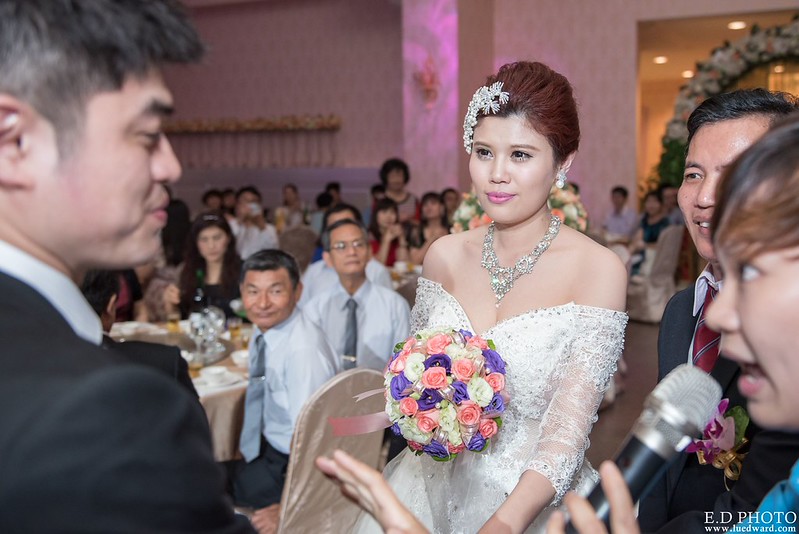 [台南婚攝] 延澤＆宜臻 婚禮紀錄｜富霖華平宴會館
