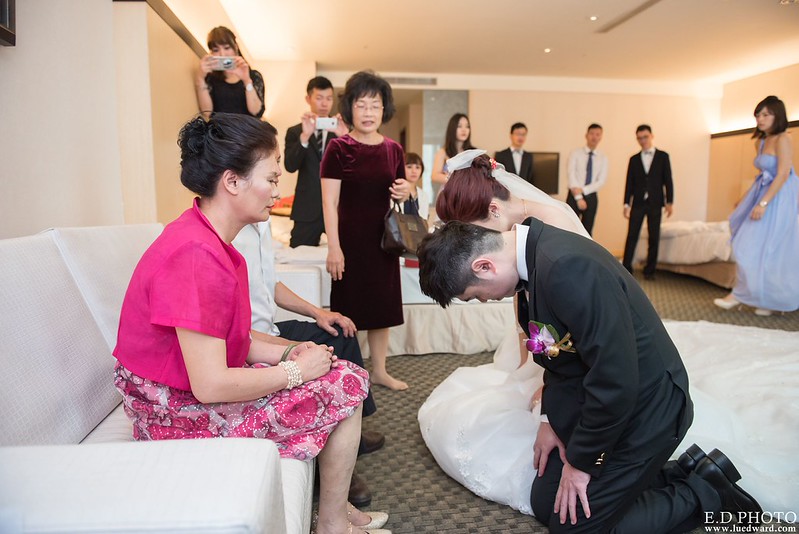 [台南婚攝] 延澤＆宜臻 婚禮紀錄｜富霖華平宴會館
