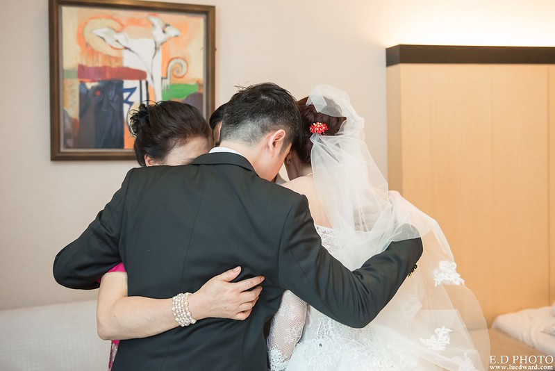 [台南婚攝] 延澤＆宜臻 婚禮紀錄｜富霖華平宴會館
