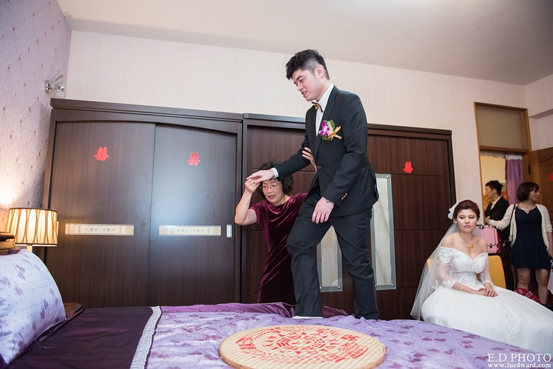 [台南婚攝] 延澤＆宜臻 婚禮紀錄｜富霖華平宴會館