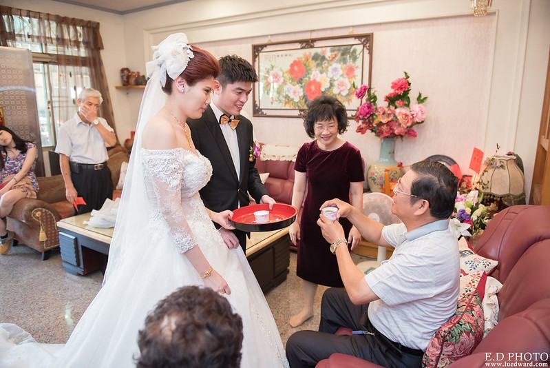 [台南婚攝] 延澤＆宜臻 婚禮紀錄｜富霖華平宴會館