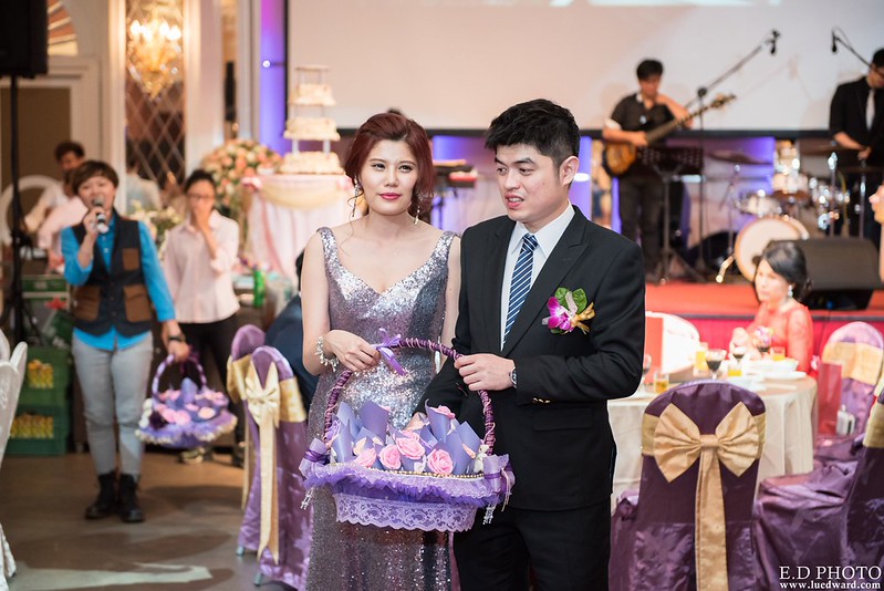 [台南婚攝] 延澤＆宜臻 婚禮紀錄｜富霖華平宴會館