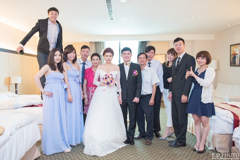 [台南婚攝] 延澤＆宜臻 婚禮紀錄｜富霖華平宴會館
