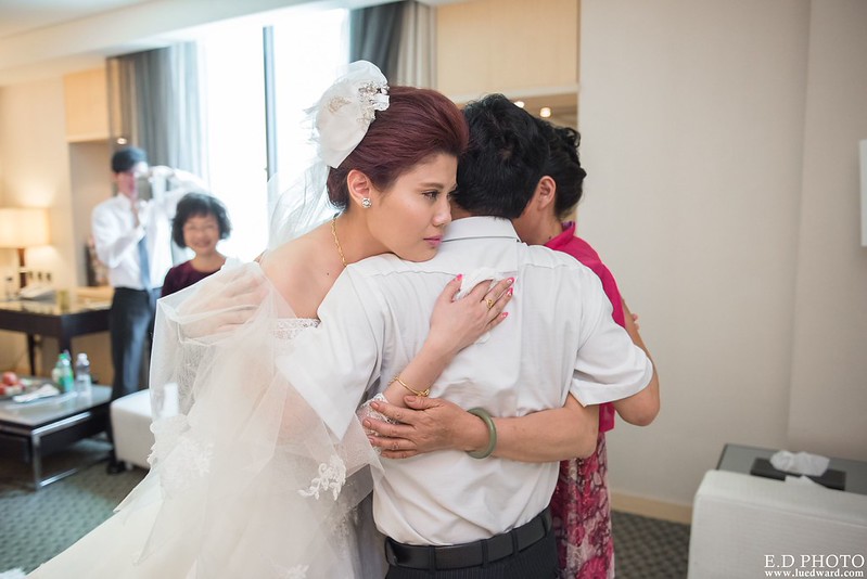[台南婚攝] 延澤＆宜臻 婚禮紀錄｜富霖華平宴會館