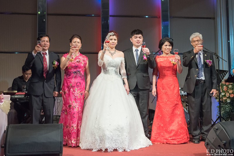 [台南婚攝] 延澤＆宜臻 婚禮紀錄｜富霖華平宴會館