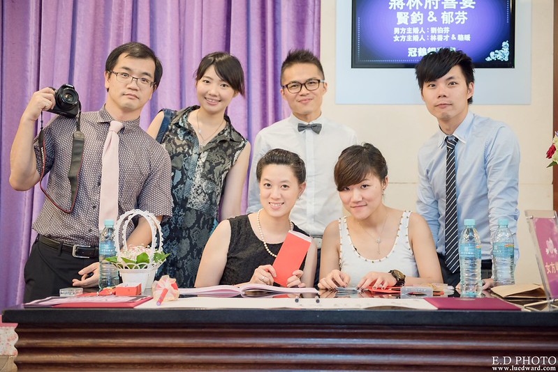 [高雄婚攝] 賢鈞＆郁芬 婚禮紀錄｜漢神巨蛋冠鶴廳