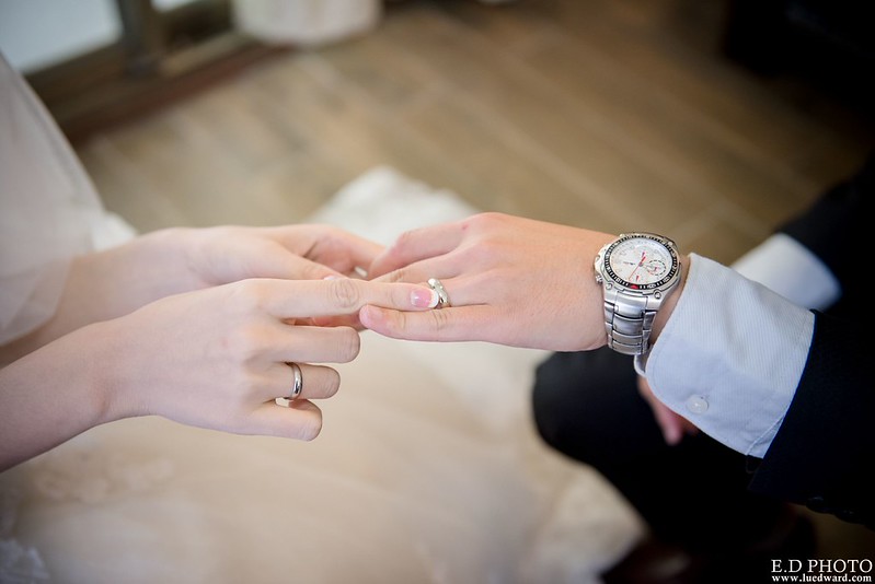 [高雄婚攝] 賢鈞＆郁芬 婚禮紀錄｜漢神巨蛋冠鶴廳