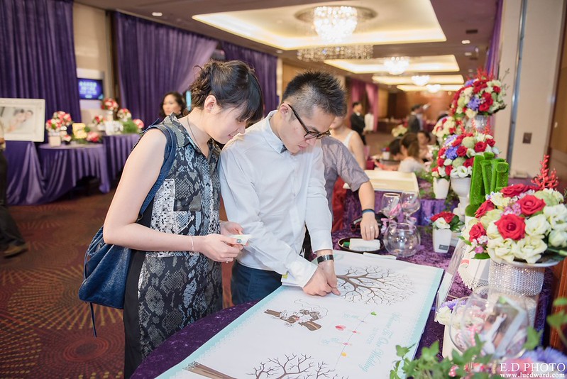 [高雄婚攝] 賢鈞＆郁芬 婚禮紀錄｜漢神巨蛋冠鶴廳