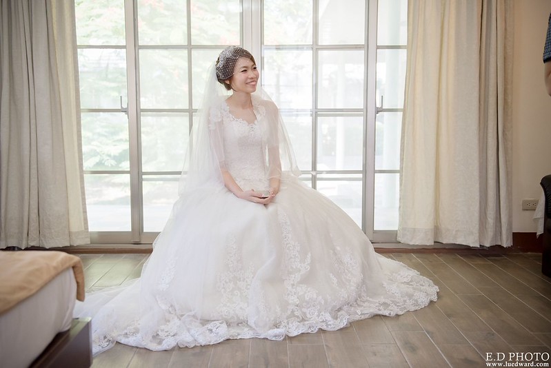 [高雄婚攝] 賢鈞＆郁芬 婚禮紀錄｜漢神巨蛋冠鶴廳